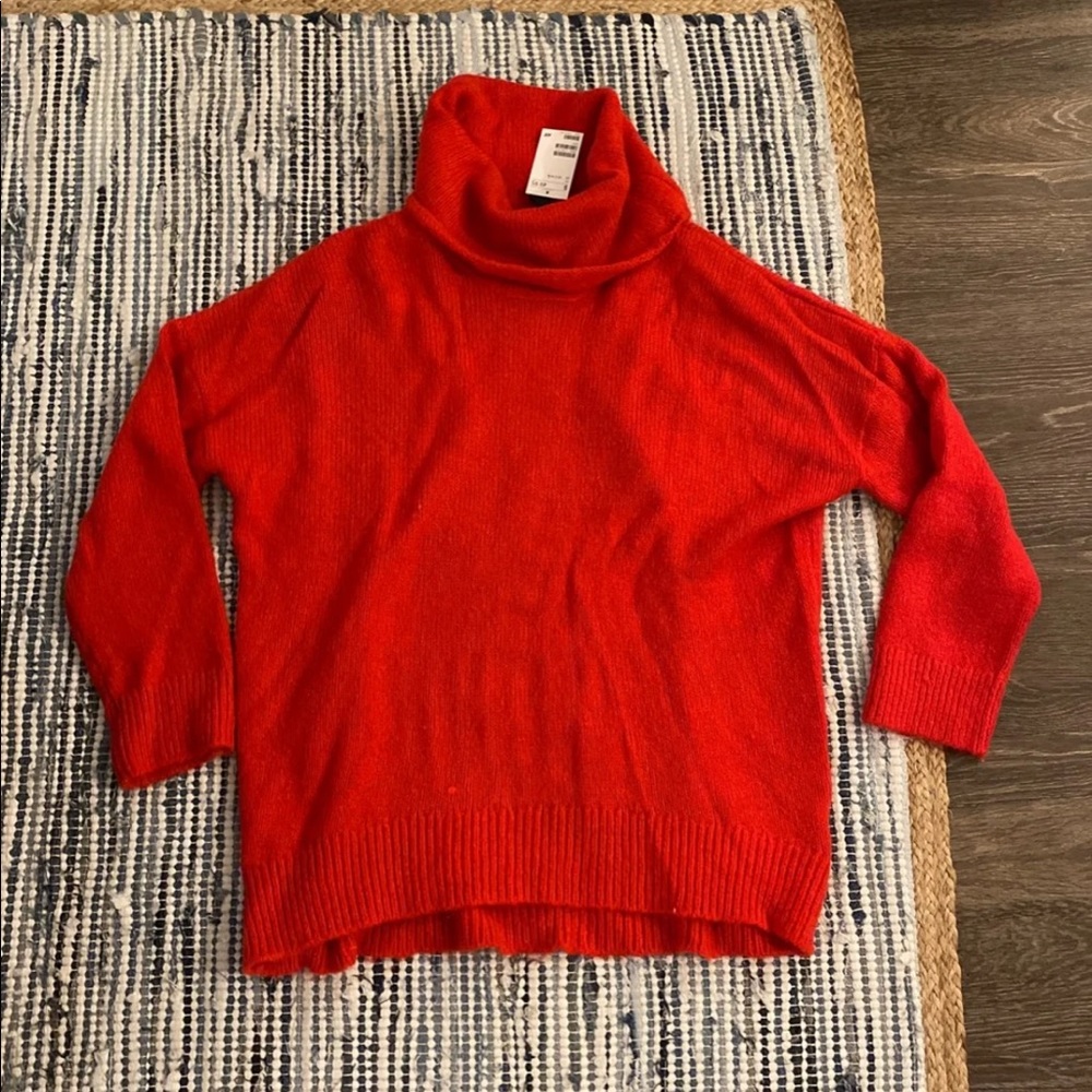 Orange/ red turtleneck size large NWT